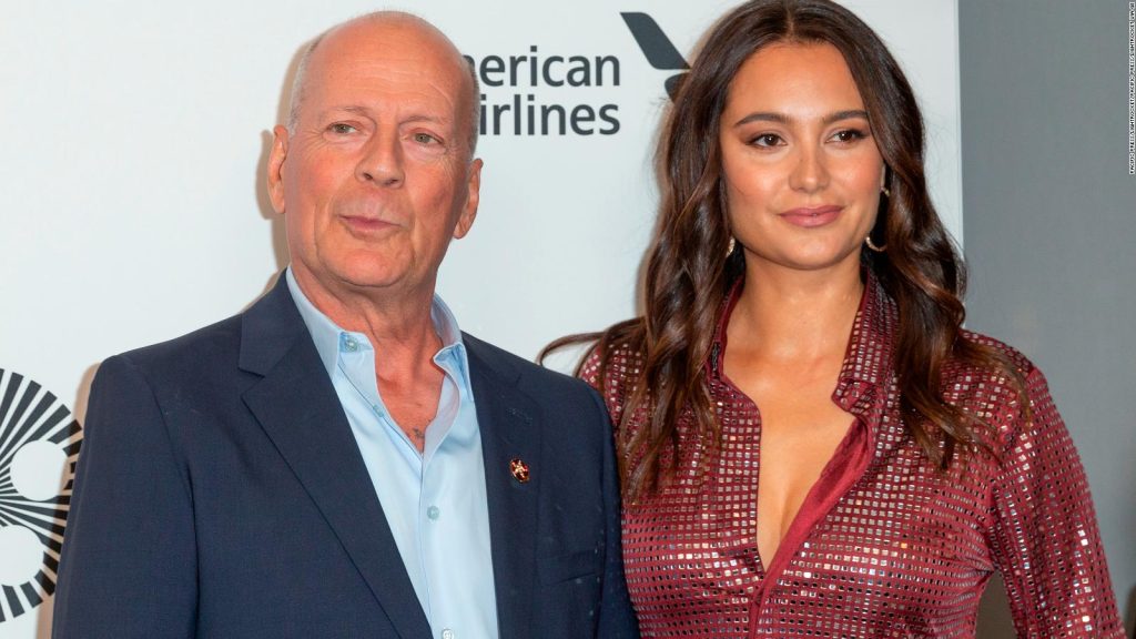 La esposa de Bruce Willis pide que no le griten al actor