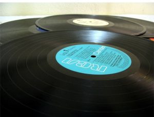 Si tienes alguno de estos vinilos puedes ganar más de 2000 euros por venderlos