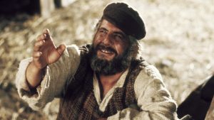 Muere a los 87 años Chaim Topol, actor de "El violinista en el tejado"