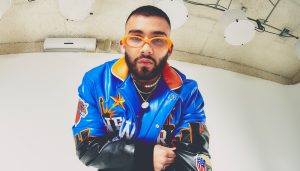Manuel Turizo viaja hasta el "2000" con su nuevo disco