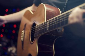 Las mejores guitarras acústicas para principiantes (2023)