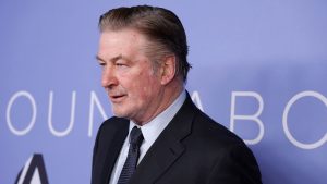 Alec Baldwin y Rory Kennedy trabajan en documental sobre disparo en el set de 'Rust'