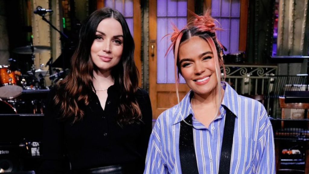 Así protagonizaron Karol G y Ana de Armas el reciente episodio de "SNL"