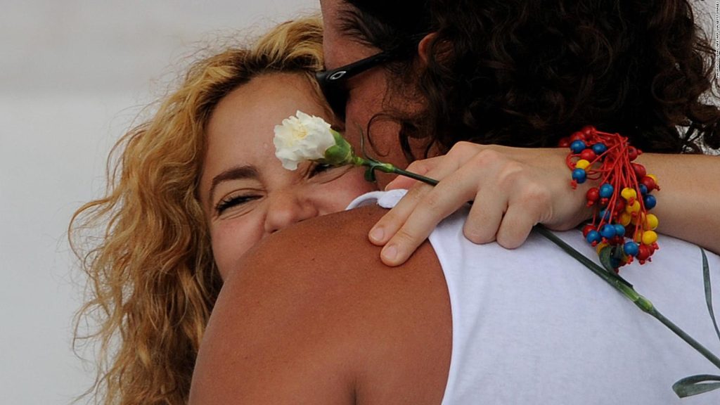 Shakira le rinde un homenaje a Carlos Vives. Mira los emotivos mensajes entre los dos