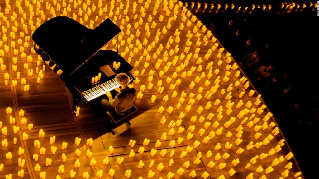 Candlelight: Warner Bros. celebra 100 años con un concierto de película | Video