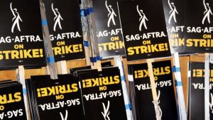 Actores de Hollywood se declaran en huelga tras fracaso de negociaciones con los grandes estudios y servicios de streaming