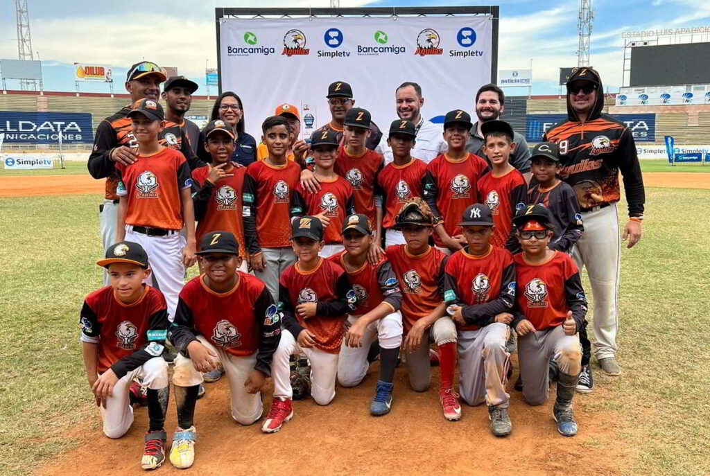 Bancamiga y Simpletv impulsan el béisbol menor en el estado Zulia