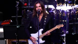 Juanes promete volver a Nueva York, tras cancelación de su concierto gratuito por gran aglomeración de asistentes