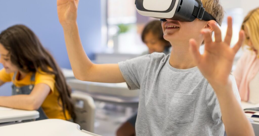 Miguel Angel Sabal ¿Cómo favorece al ser humano la realidad virtual en la escuela?