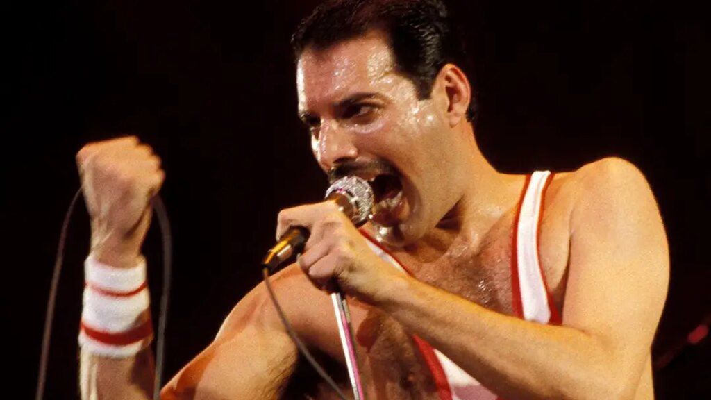 freddie mercury cantando