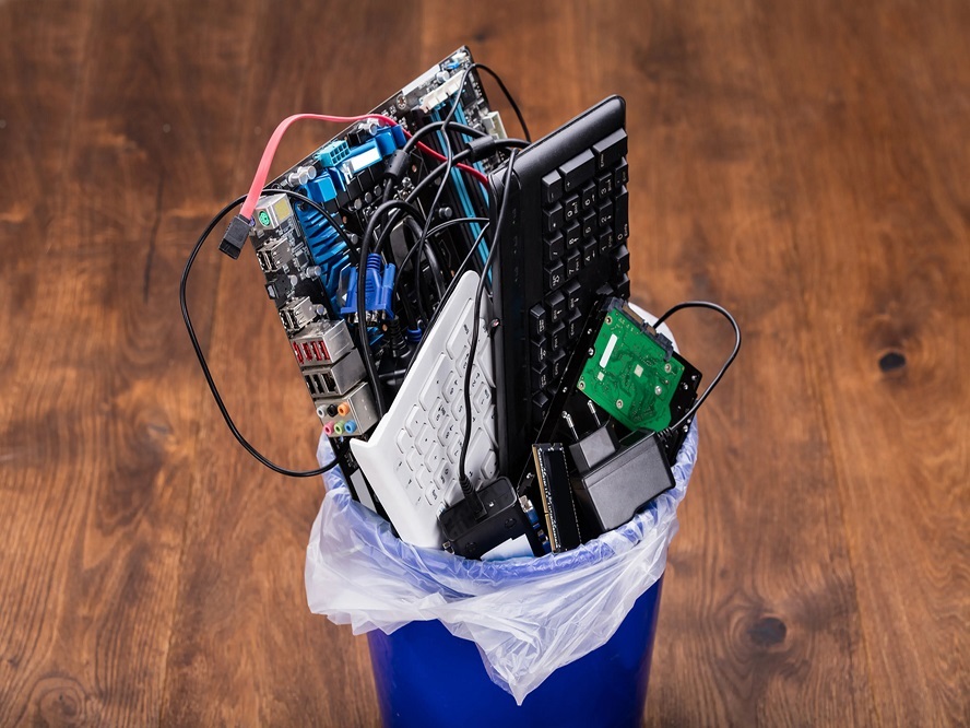 Juan Francisco de Jesús Clerico Avendaño - ¡Tenlos en cuenta! Consejos para eliminar correctamente la basura electrónica - FOTO