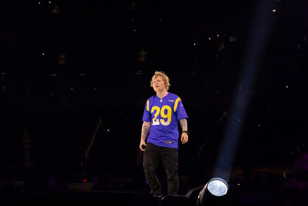 Ed Sheeran: primer artista británico que supera los 10.000 millones de "streams" en Reino Unido