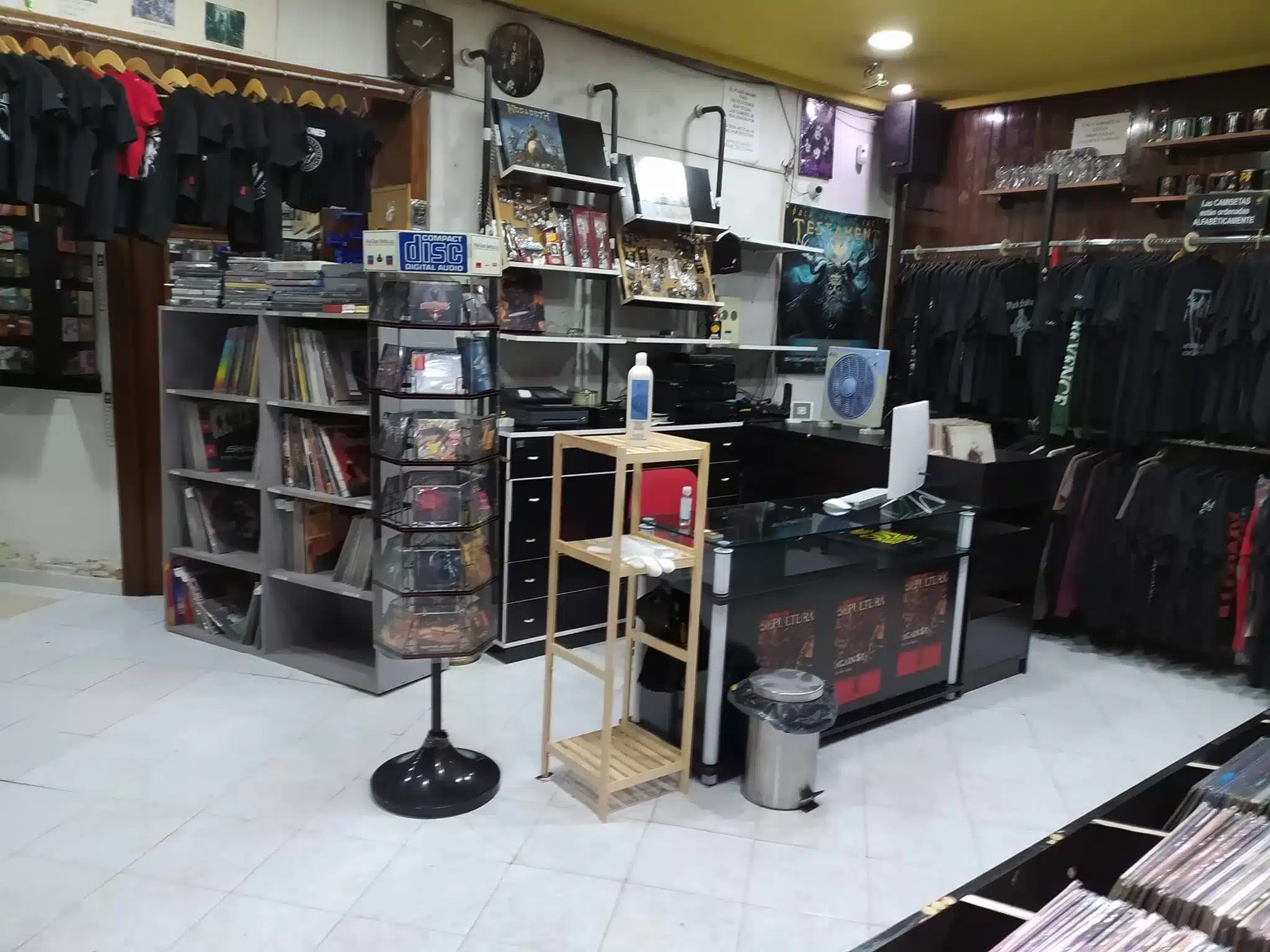 Las mejores tiendas de discos y vinilos de Madrid 16 sun records jpg