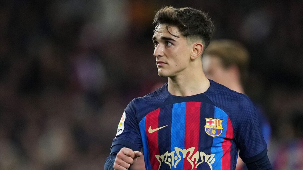Gavi fue sometido a una sutura meniscal en su rodilla