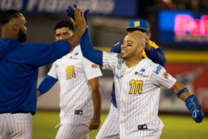 Angelo Castellanos - Navegantes del Magallanes
