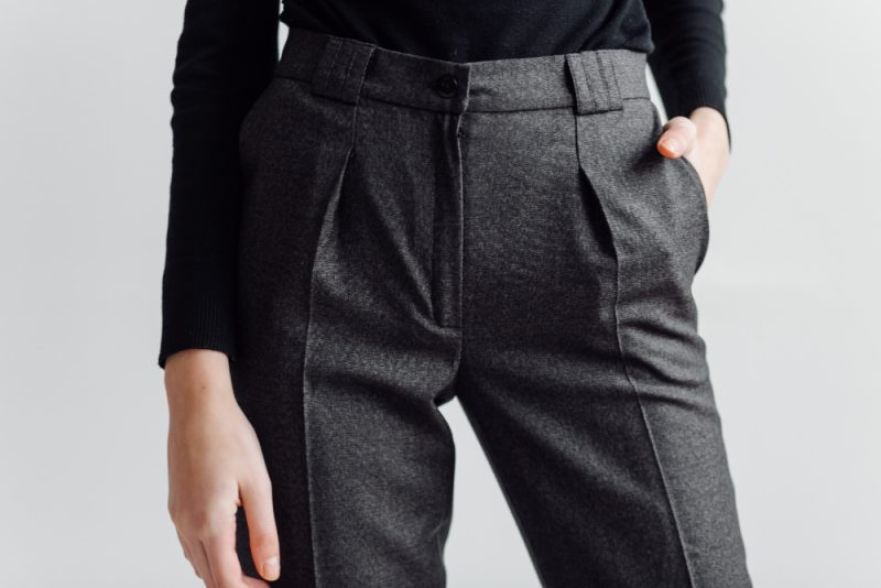Pantalones de tiro alto