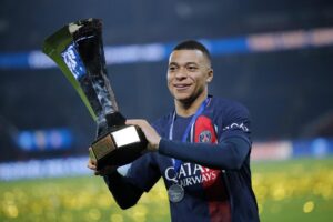 Nasser Al-Khelaïfi: Quiero conservar a Mbappé
