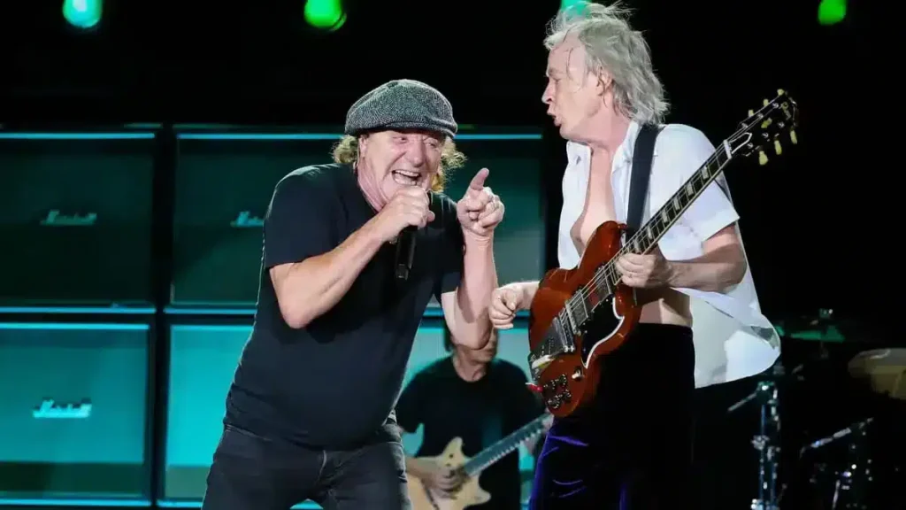 AC/DC en su actuación en el Power Trip 2023.