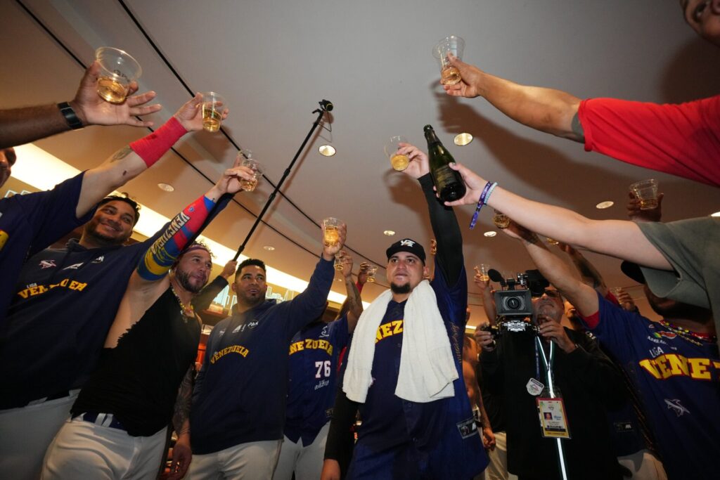 Tiburones se coronó campeón de la Serie del Caribe Miami 2024
