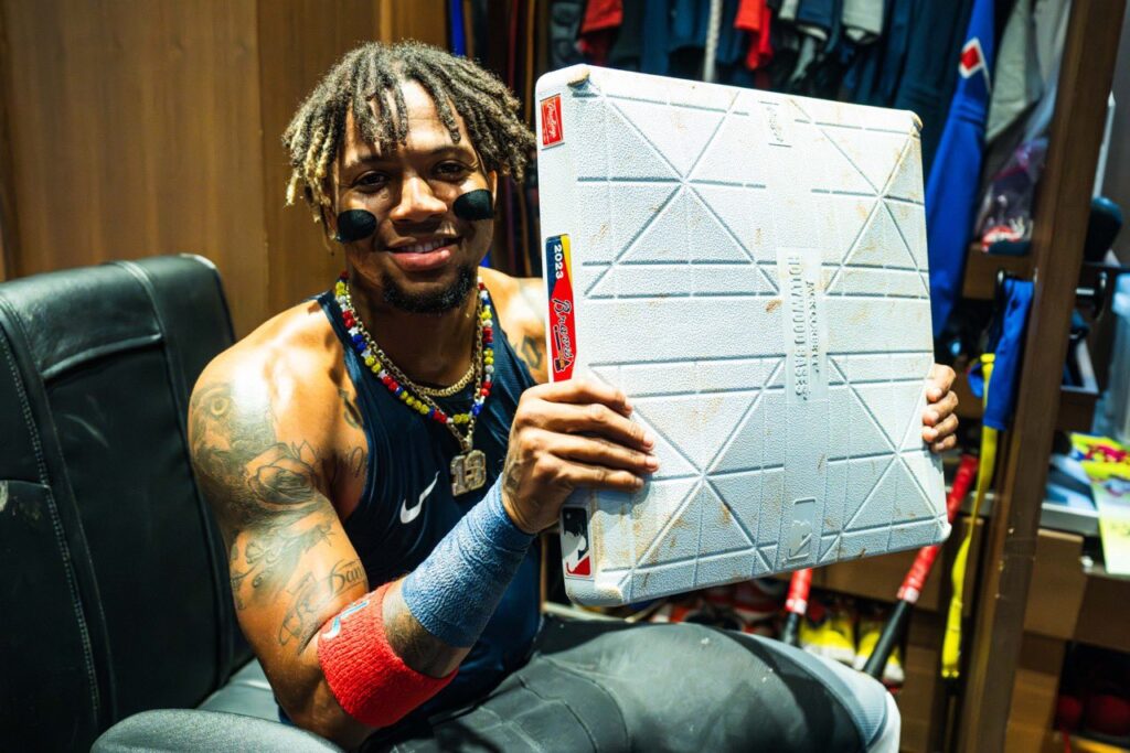 Acuña Jr. sobre su molestias en la rodilla: Siento que puedo jugar