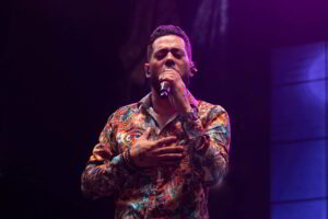 En concierto desde Maracaibo: Roberto González lanzará su primer álbum “Este Soy Yo”