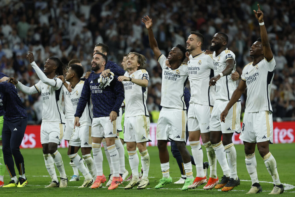 Real Madrid superó al FC Barcelona para "amarrar" LaLiga
