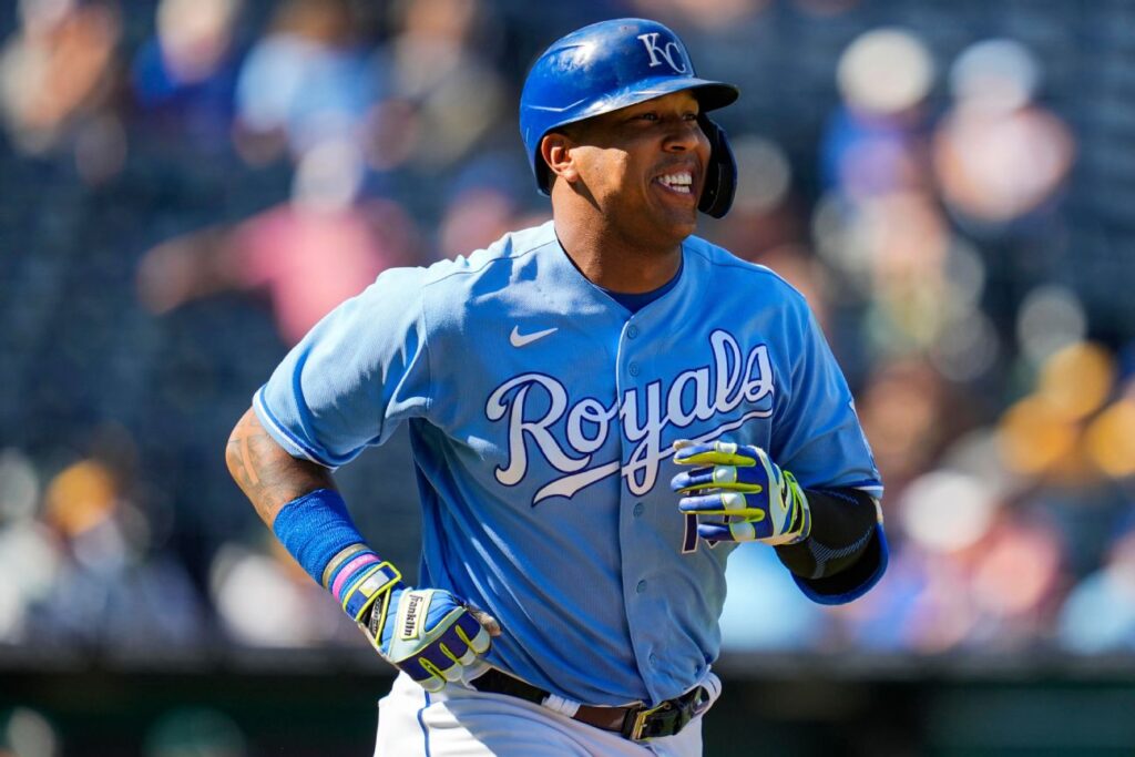 Salvador Pérez se apoderó de la 5ta. plaza de venezolanos jonroneros en la MLB