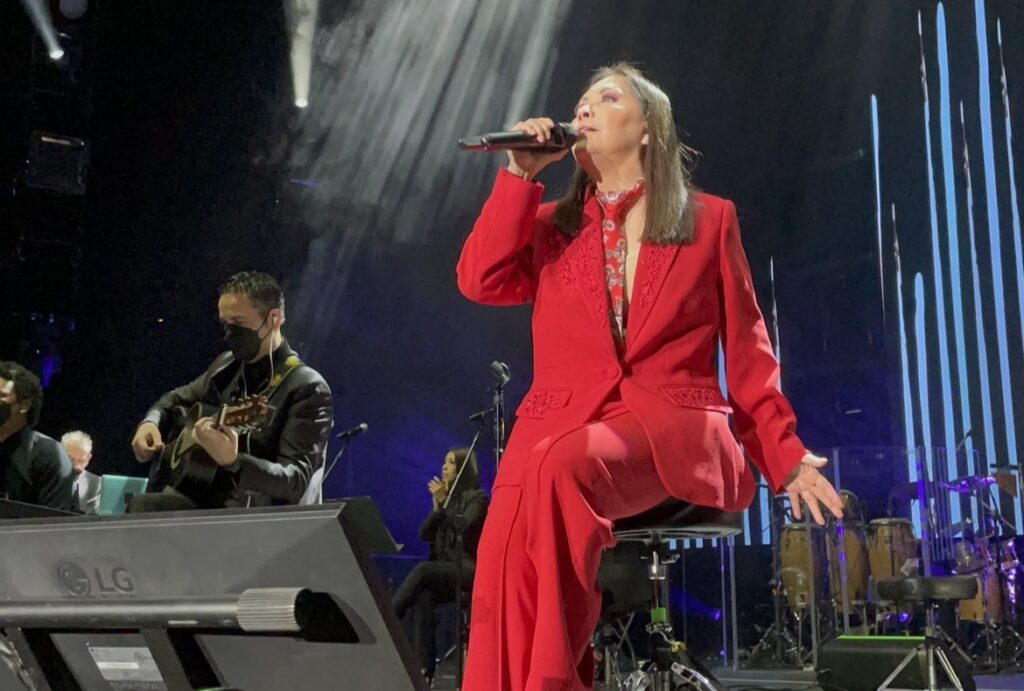 Ana Gabriel realizará una gira para celebrar sus 50 años de carrera 1 Ana Gabriel I