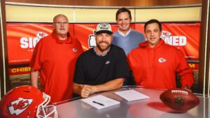 Travis Kelce se convirtió en el ala cerrada mejor pagado de la NFL