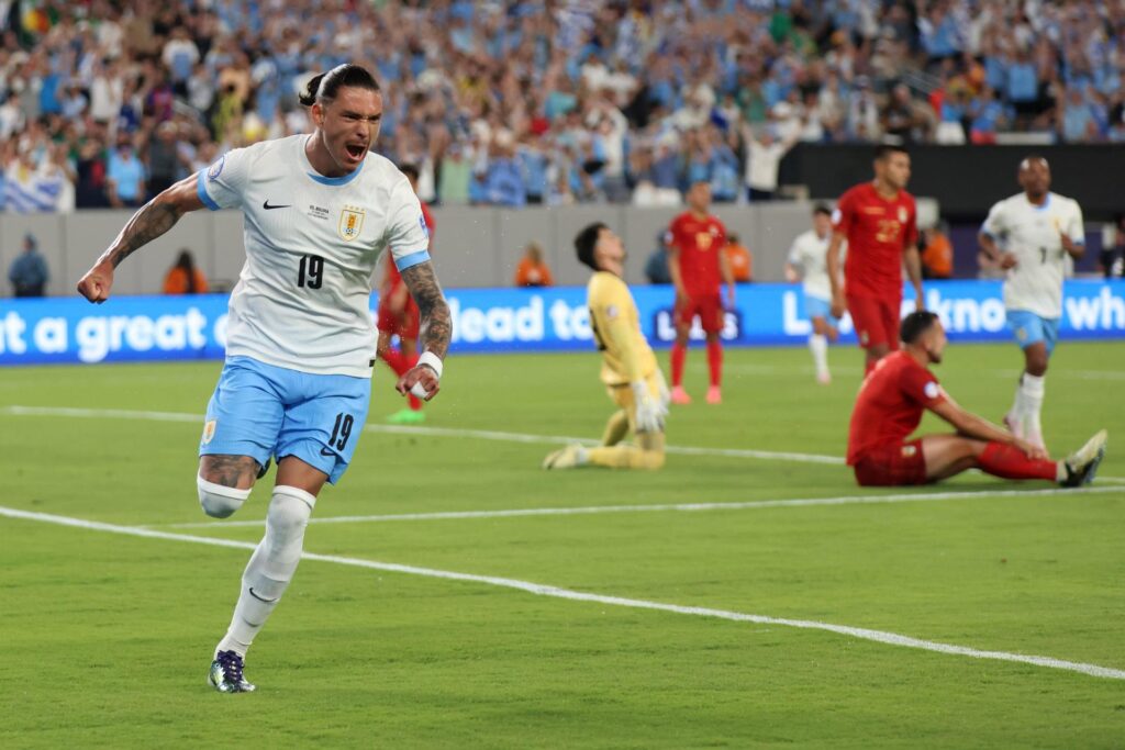 Uruguay goleó a Bolivia en la Copa América