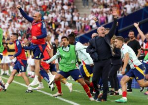 Al ritmo de Raphael: España celebró su pase a las semis de la Eurocopa