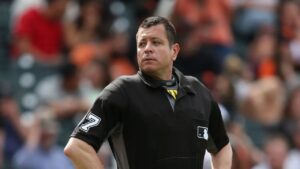 Carlos Torres será el primer umpire venezolano en la Serie Mundial