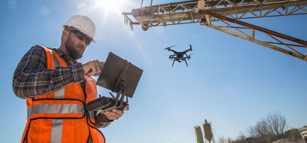 Vinccler: El Impacto de los Drones en las Inspecciones de Obras: Transformando la Construcción