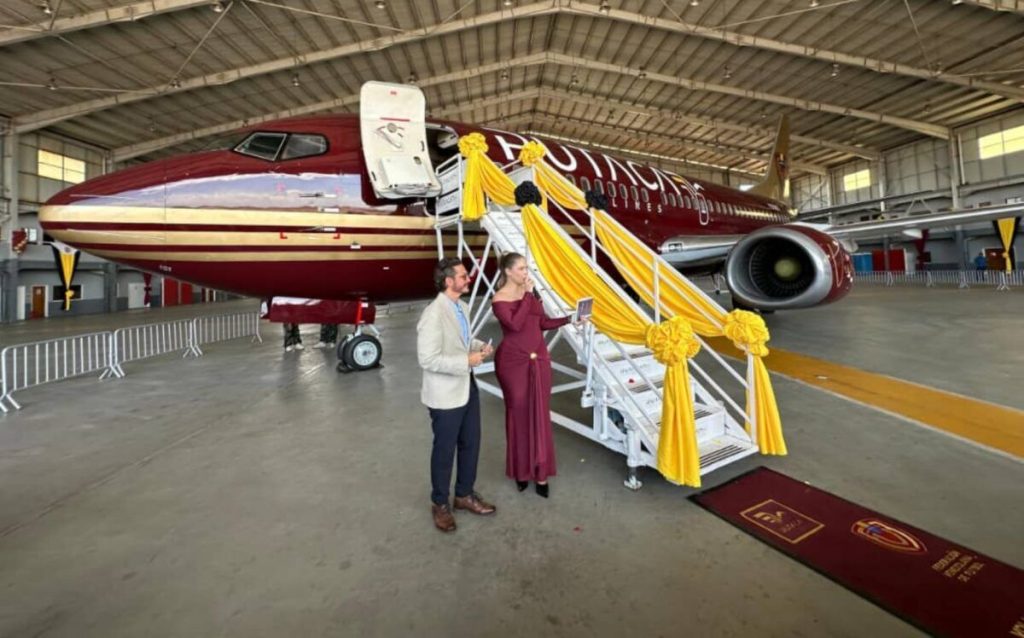 Rutacas Airlines - Vinotinto