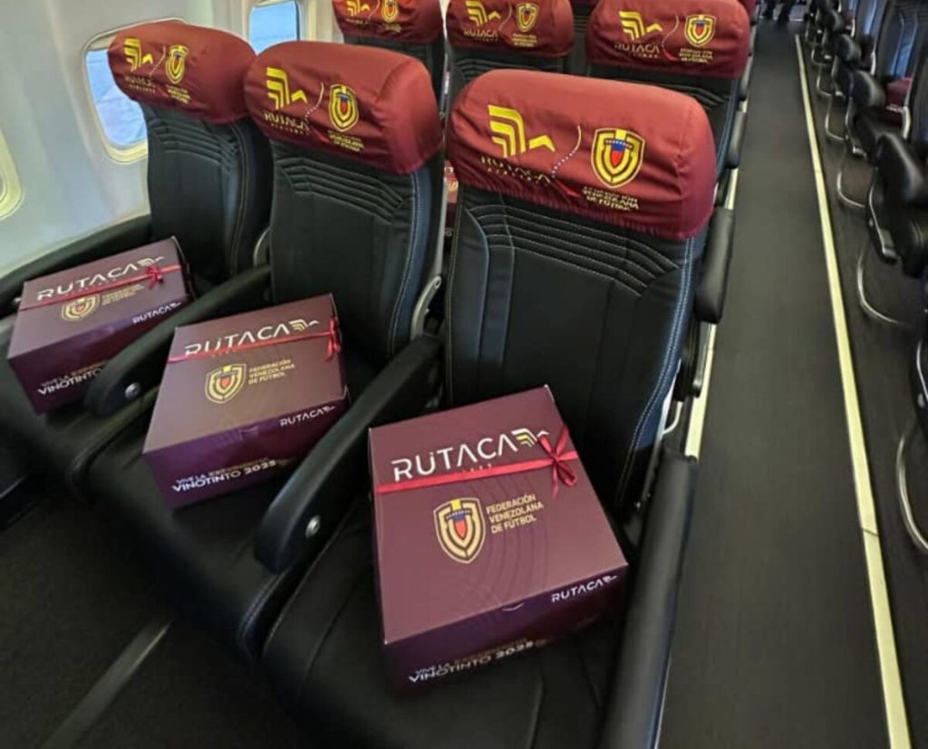Rutacas Airlines Vinotinto i