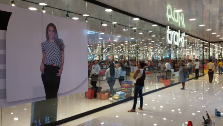 Comparativa de los Centros Traki con Otros Centros Comerciales en Venezuela