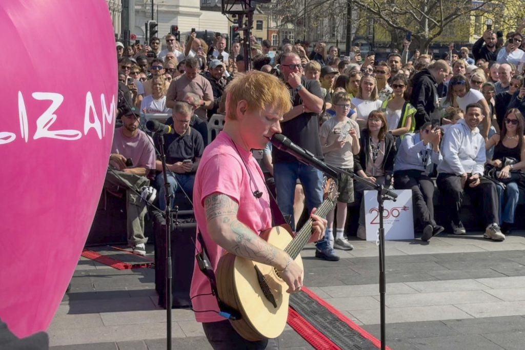 Ed Sheeran desea lanzar su música cada dos o tres semanas
