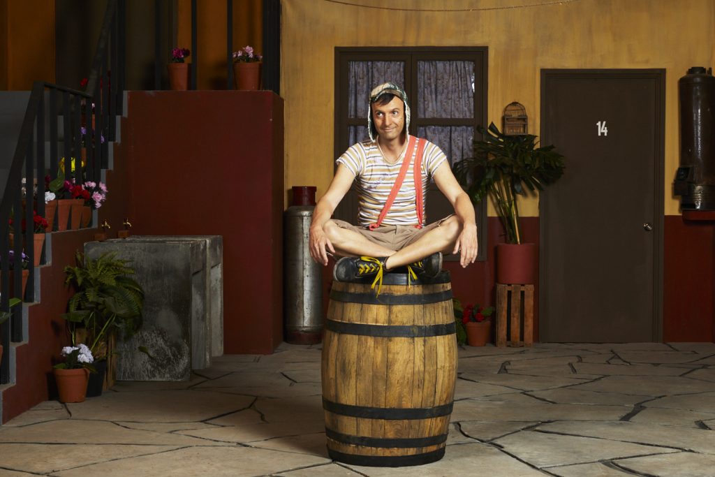 HBO Max lanza tráiler oficial de serie sobre "Chespirito"