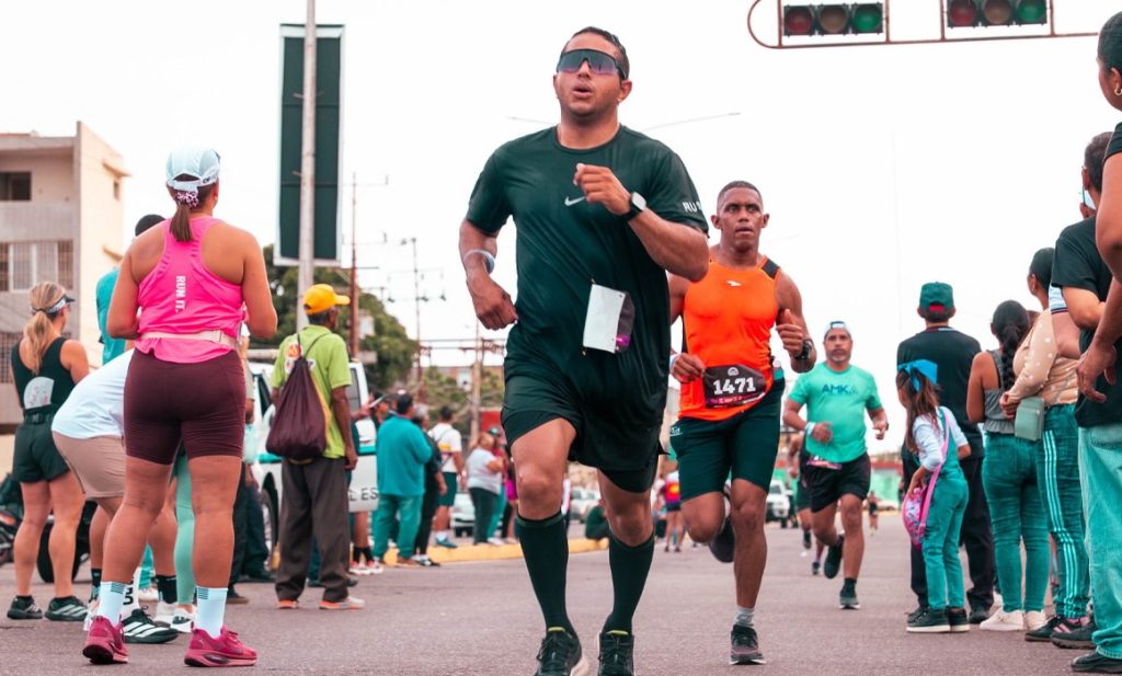 Zulia brilló como capital del running nacional con la Copa Tawala; Jagi activó y animó 4 Mesa de trabajo 13