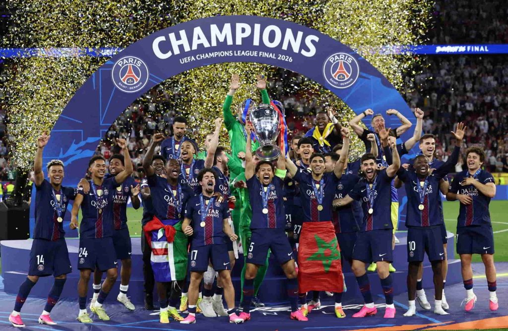 Rara manera de celebrar el triunfo del PSG: Final de nervios y descontrol en Paris