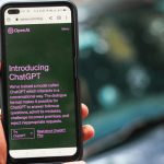 ¿ChatGPT almacena datos? Qué riesgos de privacidad existen y cómo podemos protegernos