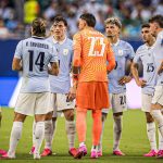 Uruguay rescata un amargo empate ante Arabia Saudí