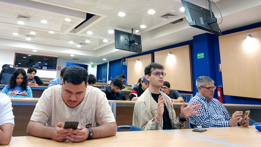 ESET visitó Universidades en Caracas, advierte déficit y oportunidades para informáticos 2 foto1 eset