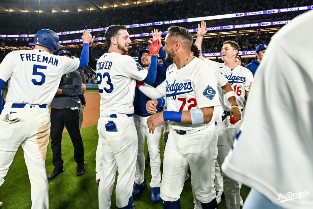 Dodgers aseguran su clasificación a la postemporada de la MLB