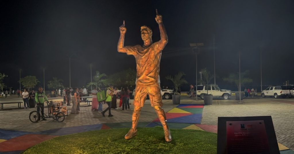 Estatua de Messi en Maracaibo
