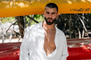 NFL confirma a Manuel Turizo para el show de medio tiempo en Madrid
